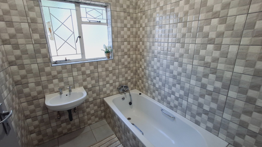 3 Bedroom Property for Sale in Sasolburg Ext 11 Free State